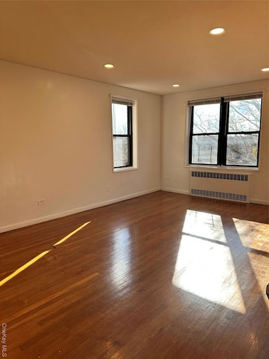 150-29 72nd Dr unit 3L, Flushing, NY 11367 - photo 4