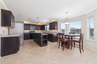 Kitchen / Breakfast Area