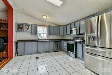 599 Pace Rd, Hendersonville, NC 28792 - photo 5