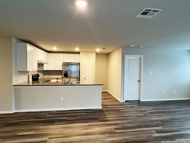 1919 Fieldfare, New Braunfels, TX 78130 - photo 6