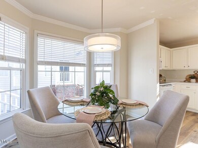 008-1280x960-dining-area