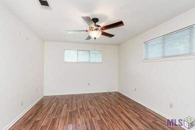 5633 Sandalwood Dr, Baton Rouge, LA 70806 - photo 6