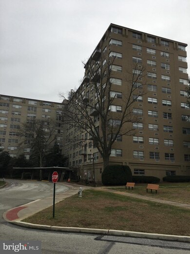 Radnor House unit 817, Bryn Mawr, PA 19010 - photo 3