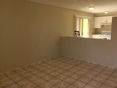 2326 N 58th Ln, Phoenix, AZ 85035 - photo 4