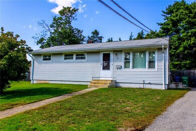 35 Hoyt St, Warwick, RI 02886 - photo 2