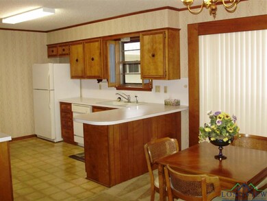 8211 Purdue Dr, Tyler, TX 75703 - photo 7