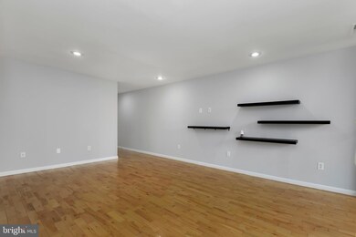 8423 Greenbelt Rd unit 102, Greenbelt, MD 20770 - photo 4