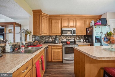 7402 Catterick Ct, Windsor Mill, MD 21244 - photo 7