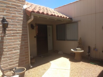 courtyard2