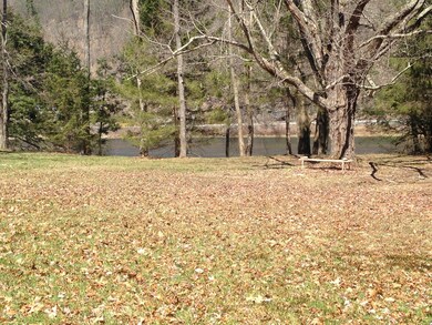 168 Rosa Switch Rd, Millrift, PA 18340 - photo 3