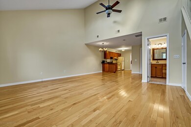 Entry into livingroom