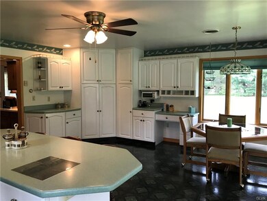 1242 Jacobsburg Rd, Wind Gap, PA 18091 - photo 6