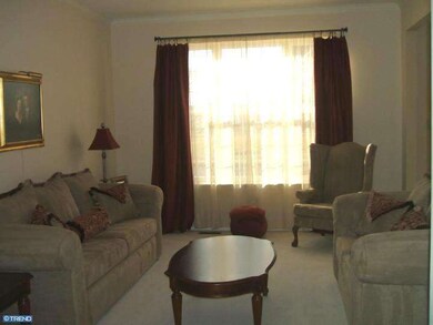 1037 Broadleaf Cir, Royersford, PA 19468 - photo 2