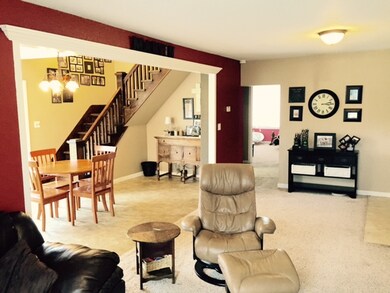 210 W 3rd St, Sumas, WA 98295 - photo 4