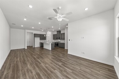 8 2929 Alto  Family 2