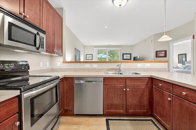 1070 Grandview Ct NE unit 101, Columbia Heights, MN 55421 - photo 5