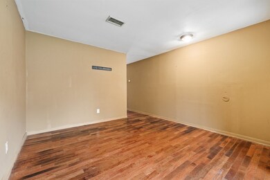 7630 Cabot St, Houston, TX 77016 - photo 6