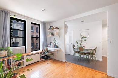210 Thompson St unit 8, New York, NY 10012 - photo 4