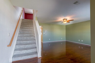 114 Hope Dr, Frankfort, KY 40601 - photo 2