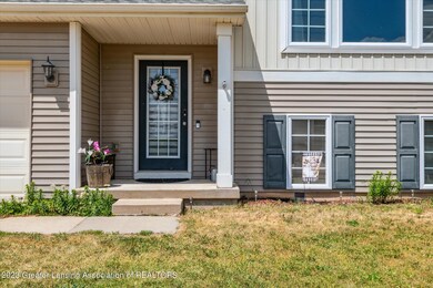 05-82-Lake-Ridge-Dr-Mason-MI-48854-Windo