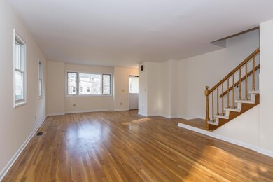 8 Hollow Wood Ln unit B, Greenwich, CT 06831 - photo 3