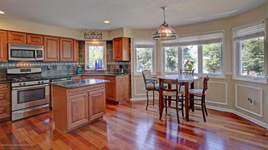 04-Kitchen Area