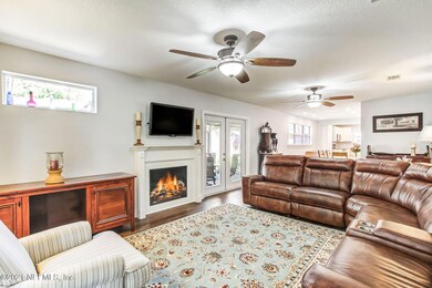 Large Living/Family Room