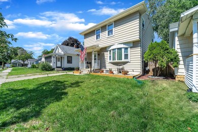 04-1314 Berten St-WindowStill-Real-