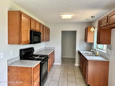 539 Bethel Church Rd, Mount Washington, KY 40047 - photo 3