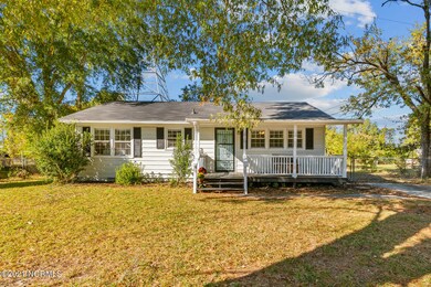 115 Cardinal Rd, Jacksonville, NC 28546 - photo 2