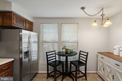 16937 Monmouth Ct, Dumfries, VA 22026 - photo 6