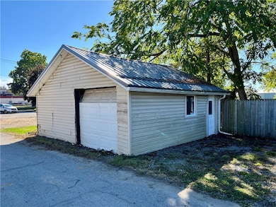 6 W Lacock St, Sandy Lake, PA 16145 - photo 6