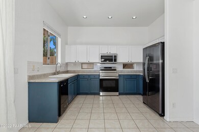 004_Kitchen