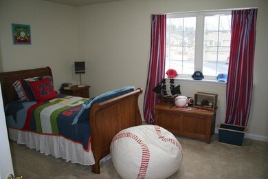 8 Holmgren Dr, Stroudsburg, PA 18360 - photo 6