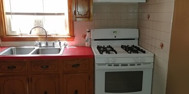 269 Brightman St unit 1, Fall River, MA 02720 - photo 3