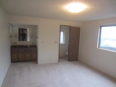 860 3rd St, Rogue River, OR 97537 - photo 3