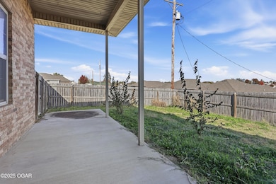 2329 S Connor Ave, Joplin, MO 64804 - photo 3