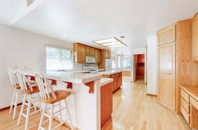 18195 Deauville Dr, Victorville, CA 92395 - photo 5