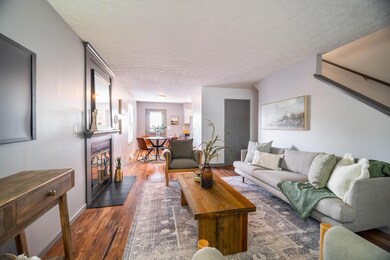 1097 Farmlane Dr (Interior)-2