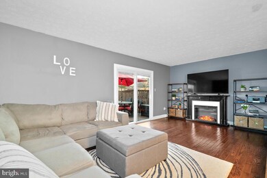 12514 Willow Spring Cir, Germantown, MD 20874 - photo 4