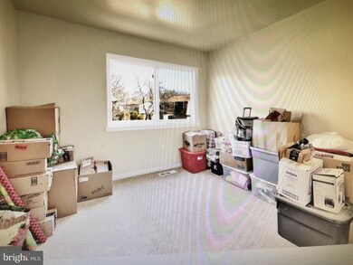 22 King Henry Cir, Rosedale, MD 21237 - photo 4