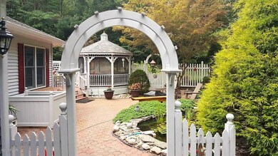 50 Holiday Dr, Hawley, PA 18428 - photo 5