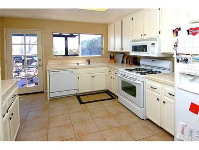 4583 Lambeth Ct, Carlsbad, CA 92010 - photo 7