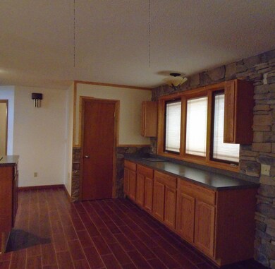 Oakcrest 035