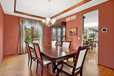 194 Johnson Woods Dr, Batavia, IL 60510 - photo 5