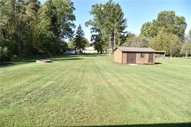 142 Easton Rd, Hermitage, PA 16148 - photo 2