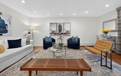 1 Toms Point Ln unit 2A, Port Washington, NY 11050 - photo 3