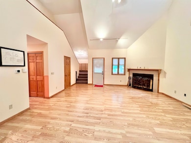 1720 S Ridgeview Rd, Logansport, IN 46947 - photo 3