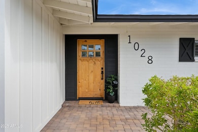 1028 E Manzanita Dr, Phoenix, AZ 85020 - photo 3