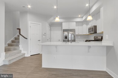 42587 Burbank Terrace, Sterling, VA 20166 - photo 7